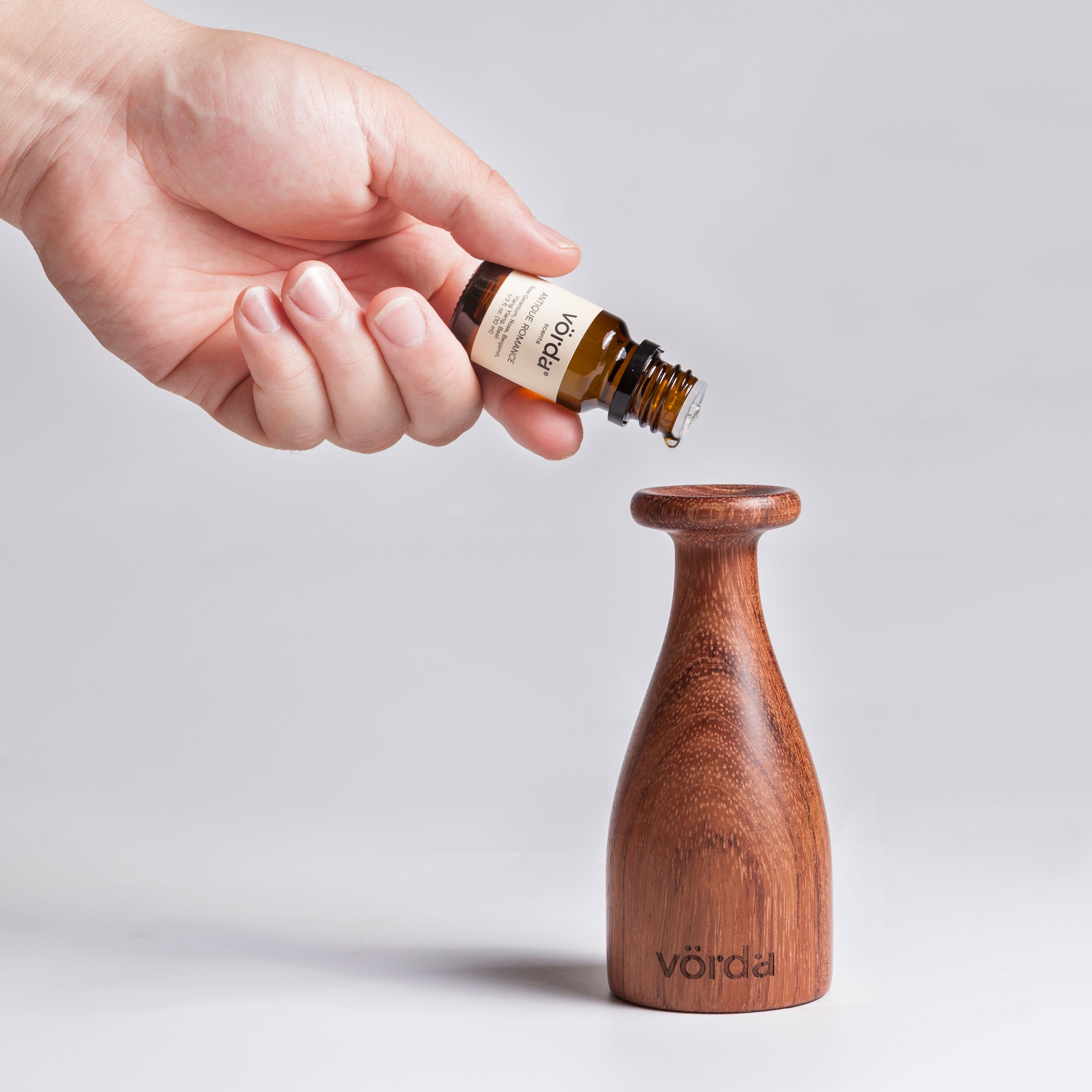 Antique Romance Pure Essential Oil Blend Vorda Antique Romance Pure Essential Oil Blend Vorda